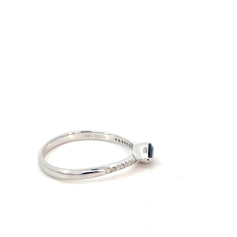 Sapphire Ring