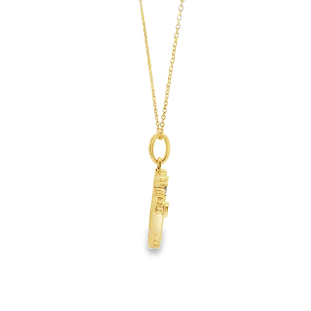 Clover Fluted Medallion Pendant