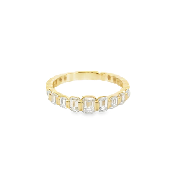 Graduated Emerald Cut Diamond Ring