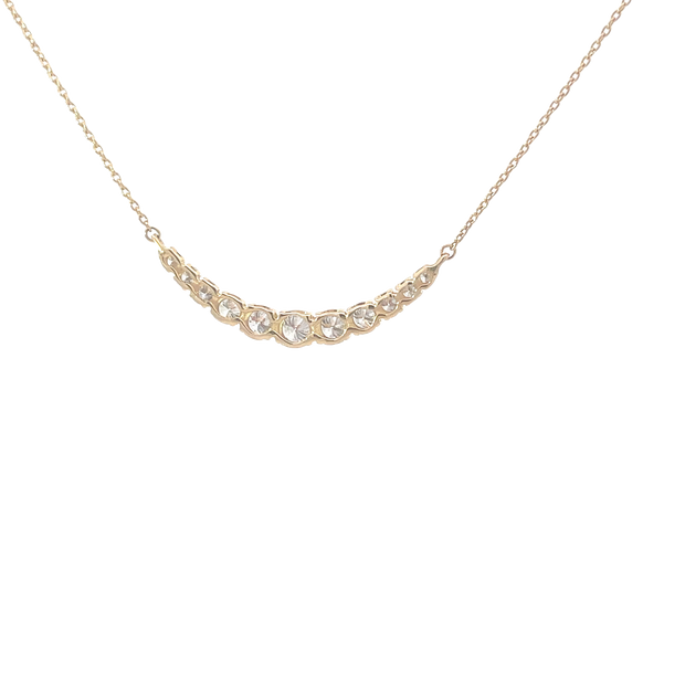 Graduating Diamond Pendant Necklace
