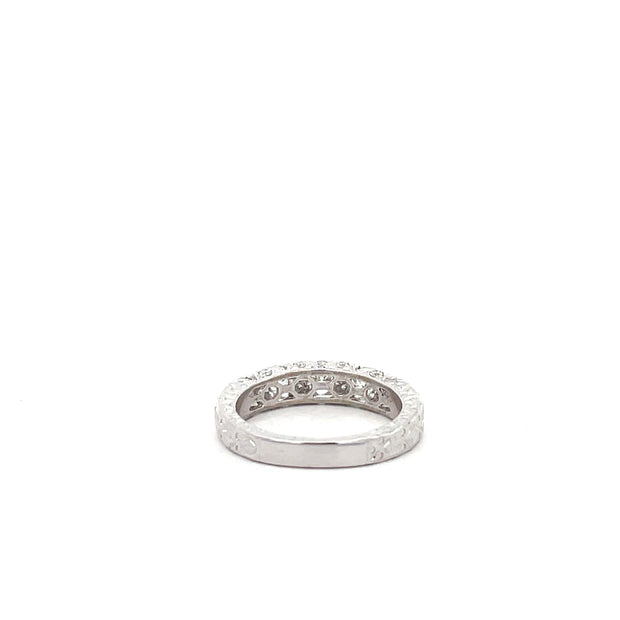 18 Karat White Gold Diamond Ring