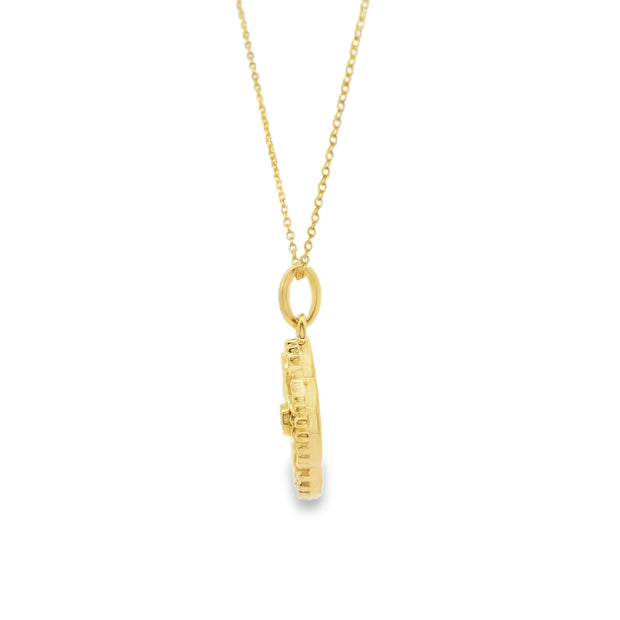 Clover Fluted Medallion Pendant