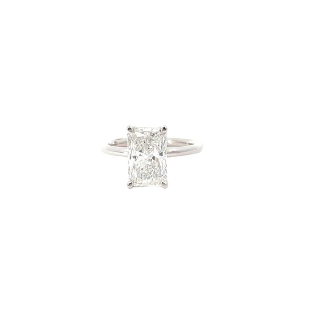 Lab Grown Radiant Diamond Engagement Ring