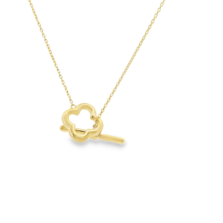 Clover Pendant with Toggle Closure