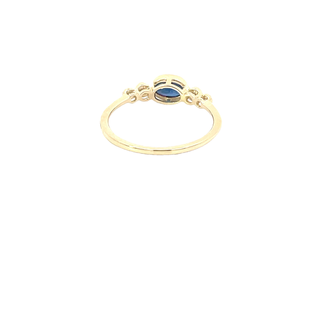 Yellow Gold Diamond Sapphire Ring