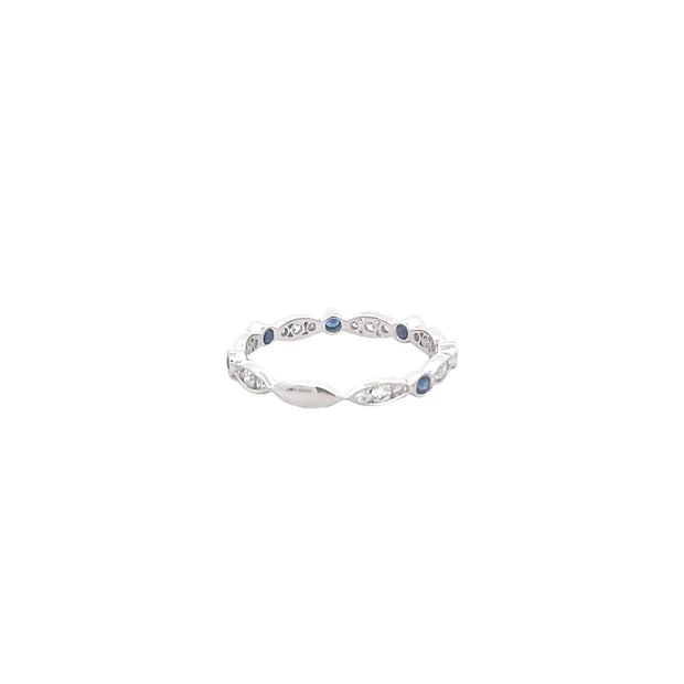 18 Karat White Gold Diamond Sapphire Ring