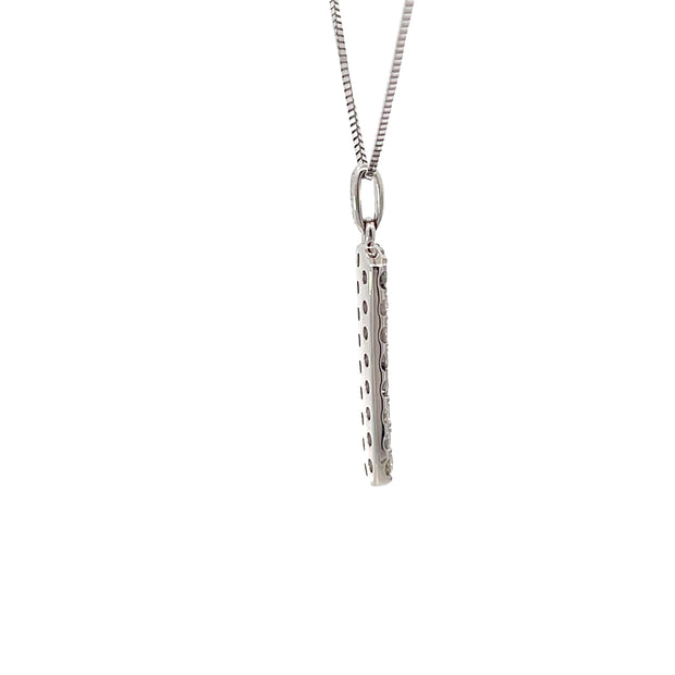 18 Karat White Gold Diamond Pendant Necklace