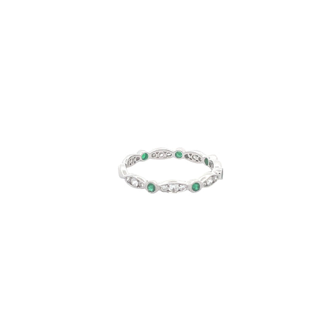 18 Karat White Gold Diamond and Emerald Ring