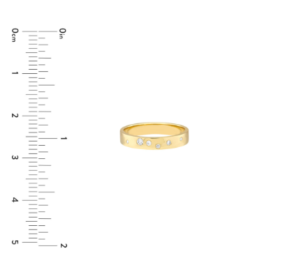 Yellow Gold Scattered Diamond Ring